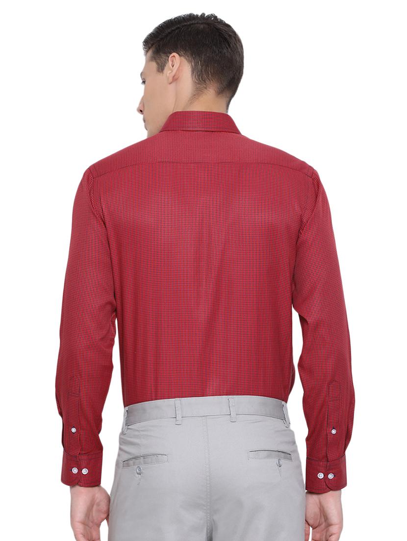 red self design casual shirt - 17176146 - Zoom Image - 3