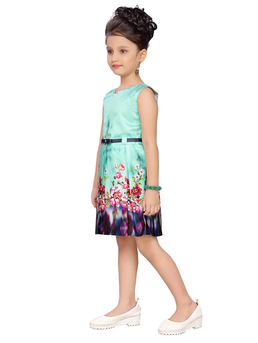 green satin frock - 17176865 - Zoom Image - 2