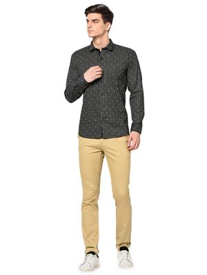beige solid chinos - 17180038 - Standard Image - 4