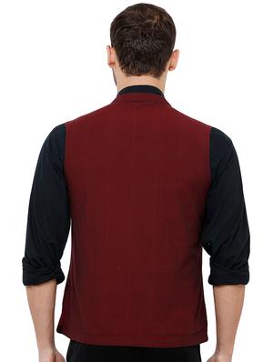 maroon solid nehru jacket - 17181659 - Standard Image - 3