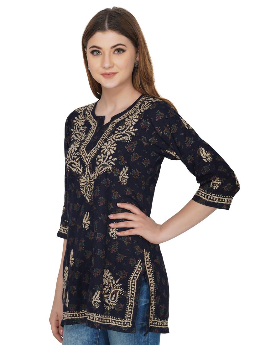 chikankari straight kurti - 17181925 - Zoom Image - 1