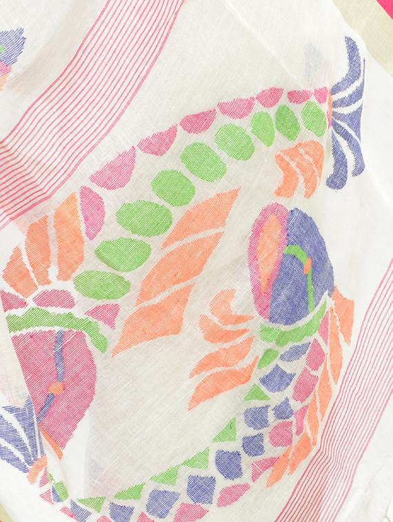self design handloom saree with blouse - 17181955 - Zoom Image - 3
