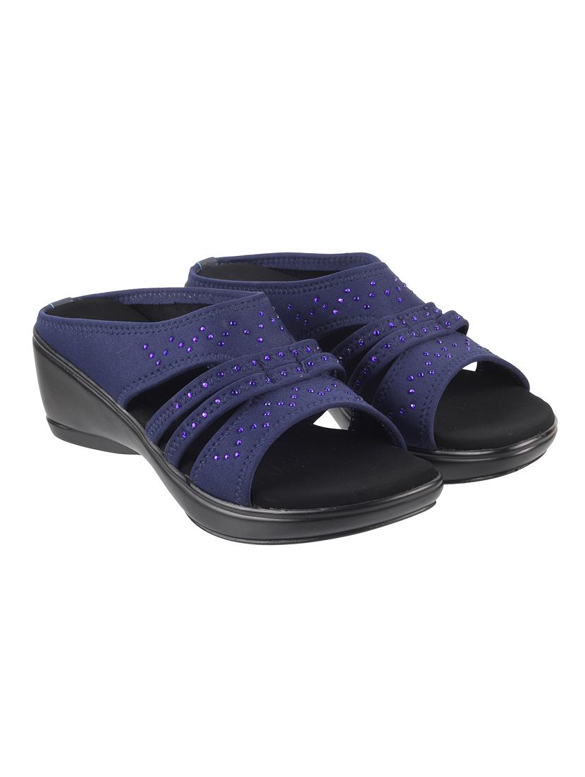 wedge sandals - 17190370 - Zoom Image - 1