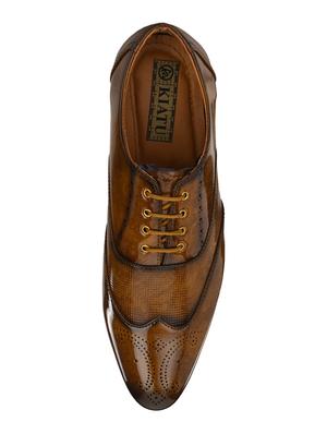 tan lace-up brouges - 17192567 - Standard Image - 4