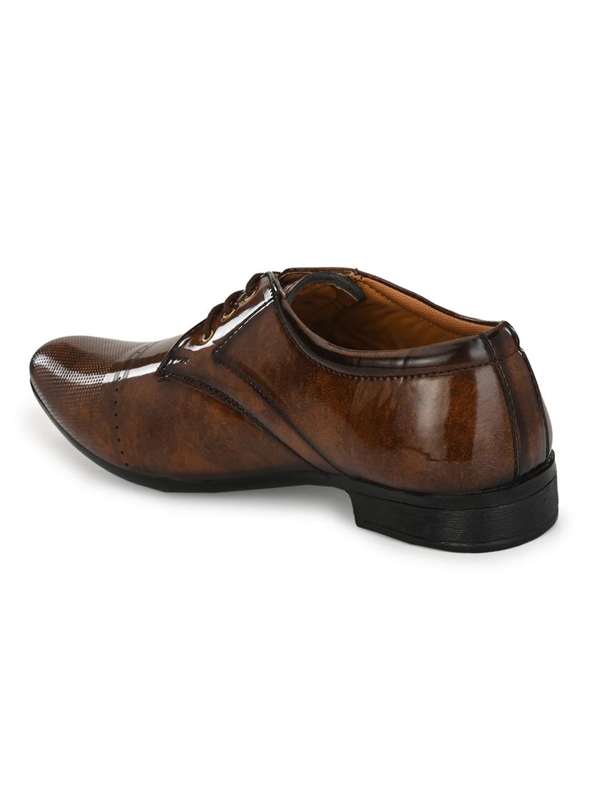 brown lace-up brouges - 17192569 - Zoom Image - 3