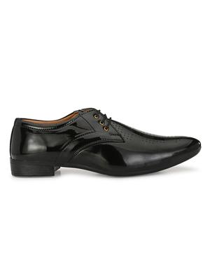 black lace-up brouges - 17192571 - Standard Image - 2