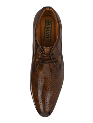 brown lace-up brouges - 17192572 - Standard Image - 4