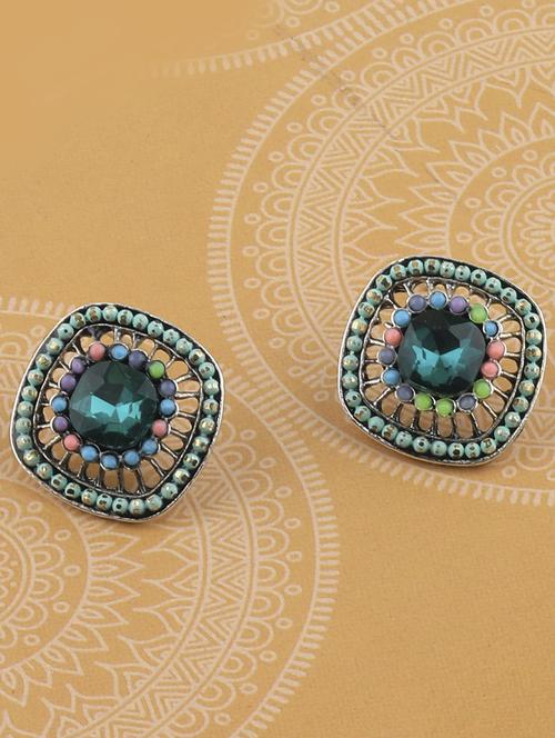 green metal studs earring - 17194498 - Standard Image - 1