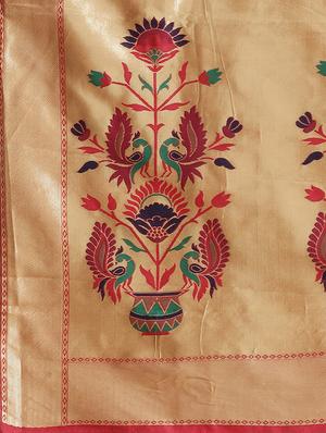 floral banarasi saree with blouse - 17197695 - Standard Image - 4