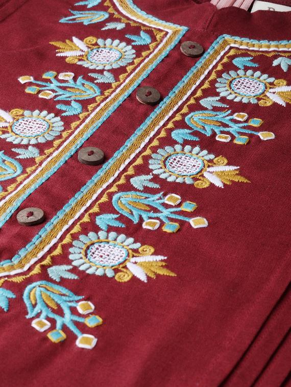 yoke embroidered a-line kurta - 17197710 - Zoom Image - 5