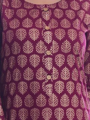 gold print straight kurta - 17200197 - Standard Image - 4