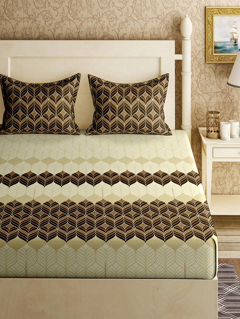 cotton double bedsheet with 2 pillow covers - 17200851 - Zoom Image - 1