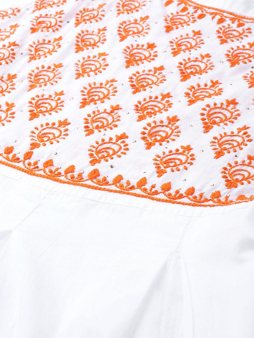 chikankari a-line kurta - 17203833 - Zoom Image - 4