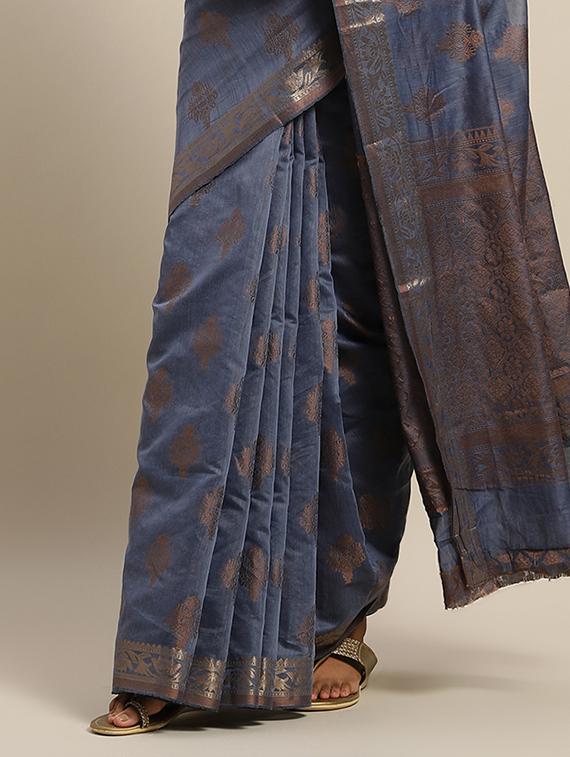 gold print handloom saree with blouse - 17207316 - Zoom Image - 3