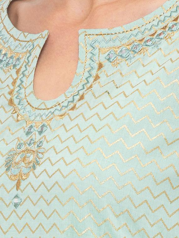 gold print straight kurta - 17208603 - Zoom Image - 4