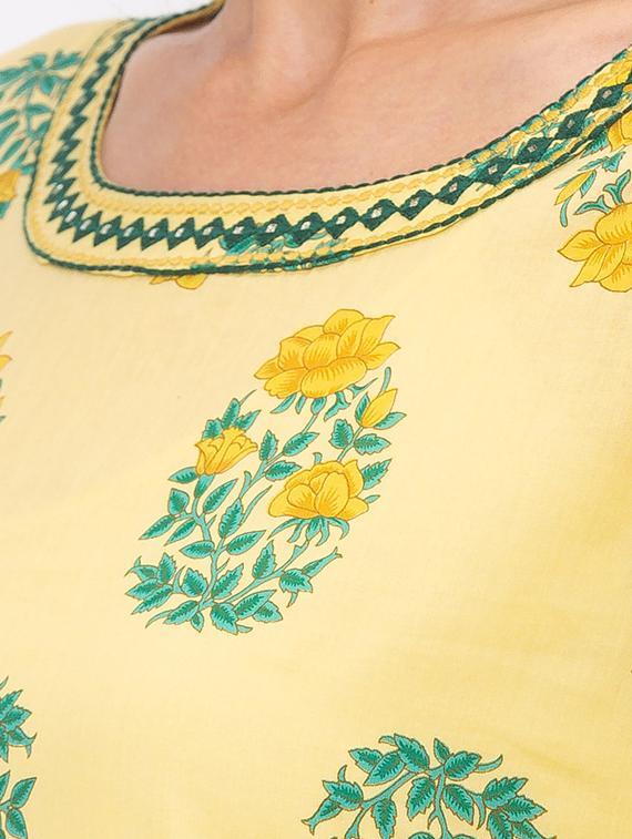 floral straight kurta - 17208604 - Zoom Image - 4