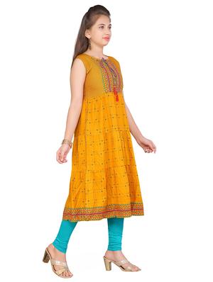 yellow cotton suit set - 17210394 - Standard Image - 3