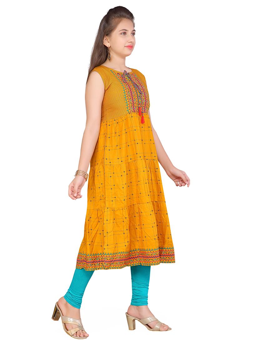 yellow cotton suit set - 17210394 - Zoom Image - 3