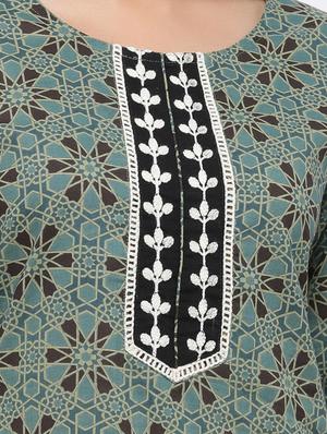 floral straight kurta - 17216924 - Standard Image - 4