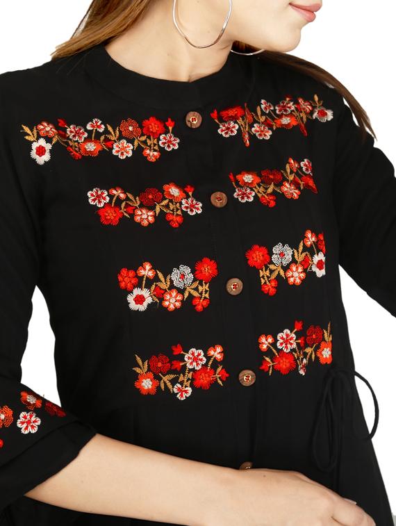 yoke embroidered a-line kurta - 17227975 - Zoom Image - 4