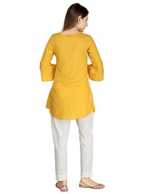embroidered a-line kurti - 17227986 - Standard Image - 3