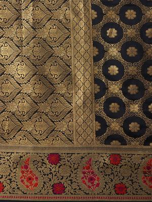 self design woven saree with blouse - 17228094 - Standard Image - 4