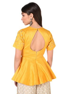 self design embroidered blouse - 17231618 - Standard Image - 3