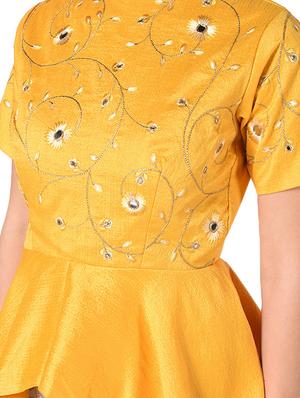 self design embroidered blouse - 17231618 - Standard Image - 4