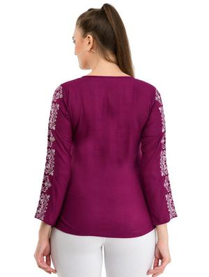 round neck embroidered top - 17232077 - Standard Image - 3