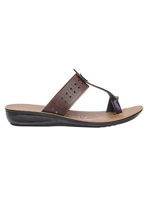 brown toe separator silppers - 17233882 - Standard Image - 2