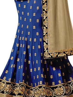 embroidered saree lehenga - 17235296 - Standard Image - 3