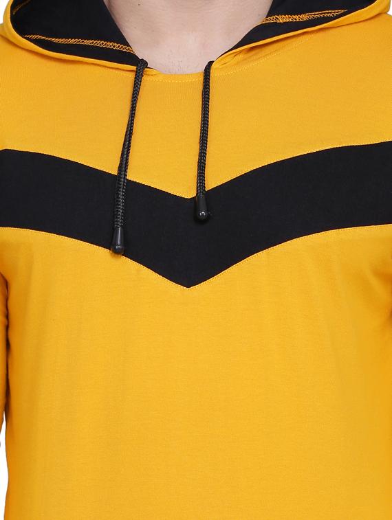 yellow color block cut & sew hooded t-shirt - 17239547 - Zoom Image - 5