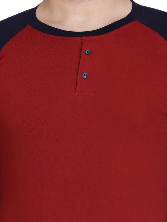 maroon color block raglan t-shirt - 17239561 - Zoom Image - 4
