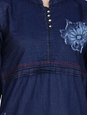 embroidered denim straight kurta - 17240834 - Standard Image - 4