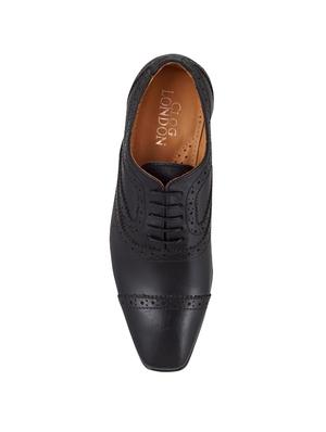 black lace-up brouges - 17242305 - Standard Image - 4