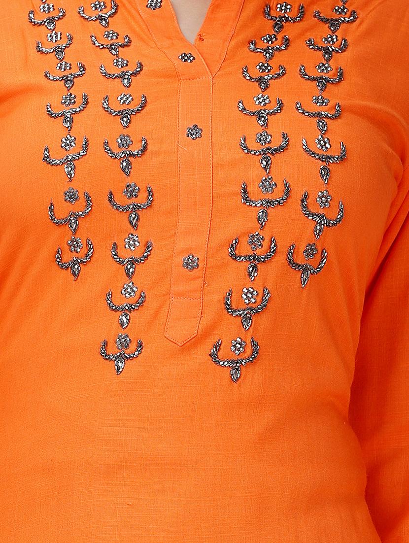 embellished straight kurta - 17242771 - Zoom Image - 4