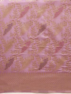 floral banarasi saree with blouse - 17245626 - Standard Image - 4