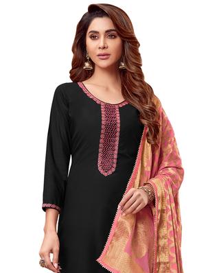 embroidered straight pant unstitched suit - 17246955 - Standard Image - 2