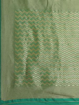 self design woven saree with blouse - 17247623 - Standard Image - 5