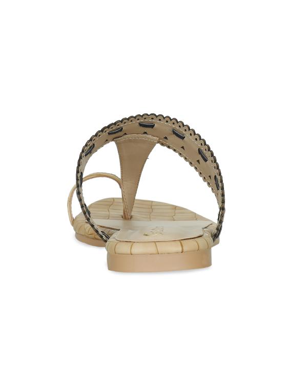 beige leatherette one toe kolhapuris - 17251866 - Zoom Image - 3