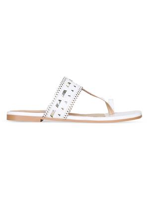 white leatherette one toe kolhapuris - 17251869 - Standard Image - 2