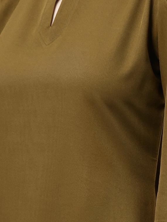 solid straight kurta - 17252063 - Zoom Image - 4