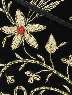 black velvet regular clutch - 17255853 - Standard Image - 4
