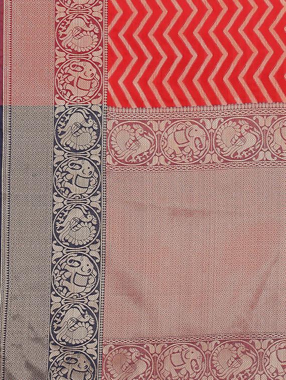 chevron bordered saree with blouse - 17262222 - Zoom Image - 4