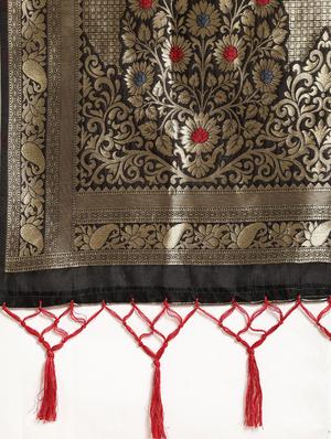self design banarasi saree with blouse - 17265132 - Standard Image - 5