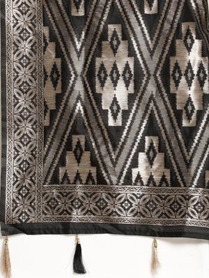 self design banarasi saree with blouse - 17265149 - Standard Image - 4