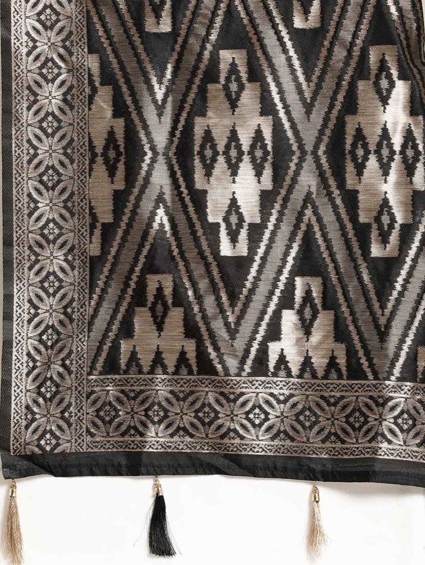 self design banarasi saree with blouse - 17265149 - Zoom Image - 4