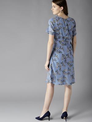 round neck floral dress - 17269325 - Standard Image - 4
