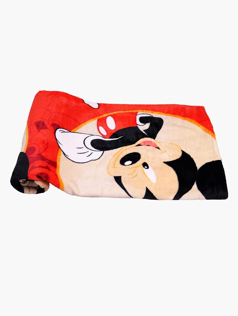red fleece blanket - 17271482 - Zoom Image - 4