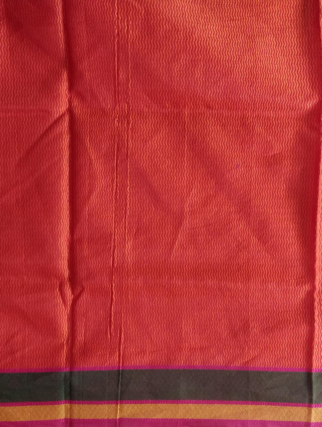 solid banarasi saree with blouse - 17271680 - Zoom Image - 2